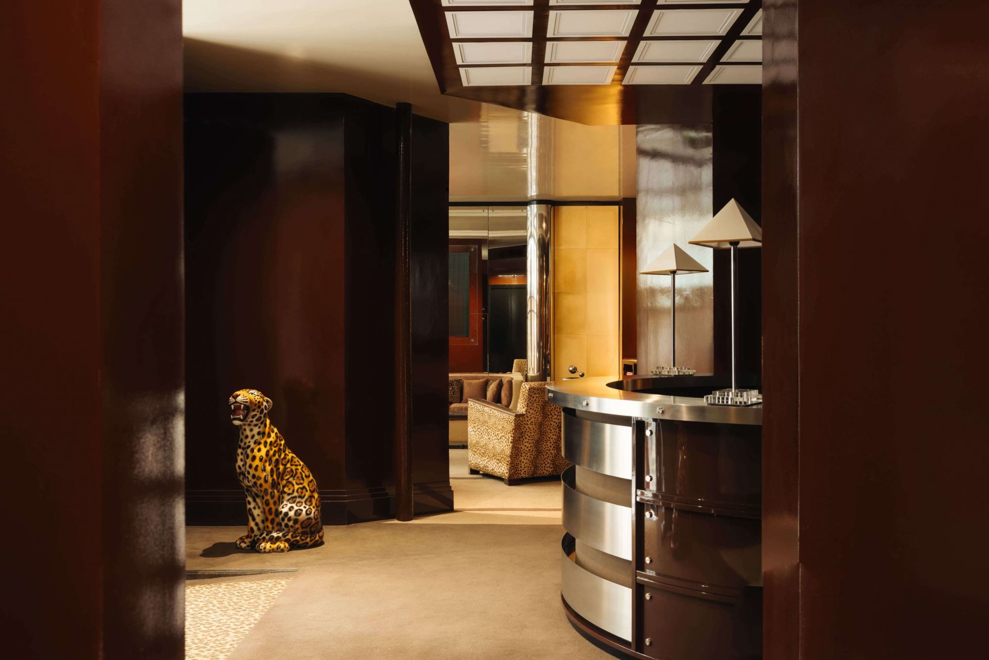hotel-chateau-deau-lobby